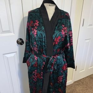 Ann Taylor sleep floral robe size large NWT